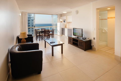 Chateau Beachside Resort - Tourism Brisbane 17