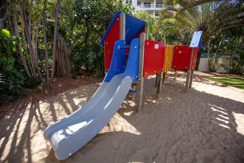 Chateau Beachside Resort - Tourism Brisbane 13