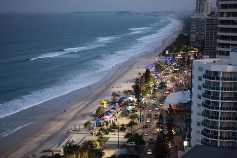 Chateau Beachside Resort - Tourism Brisbane 3