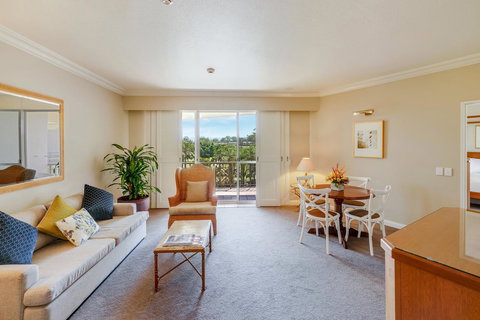 InterContinental Sanctuary Cove Resort, An IHG Hotel - Tourism Brisbane 13