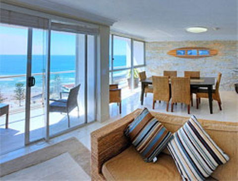 Burleigh Beach Tower - Tourism Brisbane 12