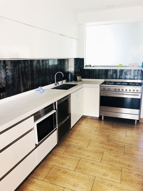 Bilinga Beach Motel - Tourism Brisbane 7