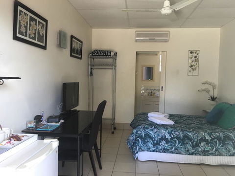 Black Marlin Motel - Tourism Brisbane 22