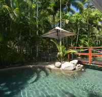 Seascape Holidays - Coral Apartments - Brisbane Tourism