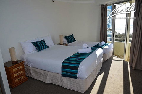 Zenith Ocean Front Apartments - Tourism Brisbane 4