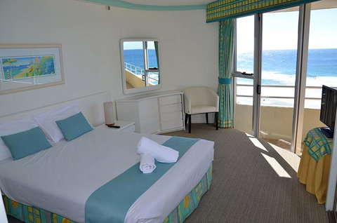 Zenith Ocean Front Apartments - Tourism Brisbane 21