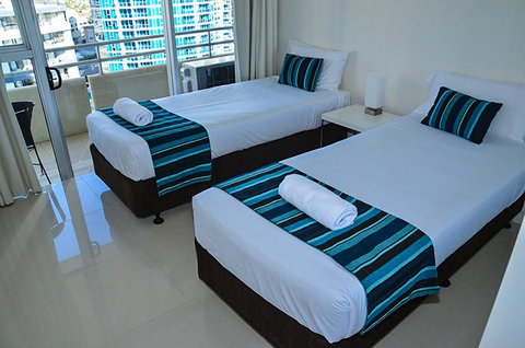 Zenith Ocean Front Apartments - Tourism Brisbane 35