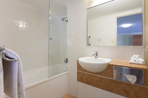 Windmill Motel & Events Centre - Brisbane Tourism 24