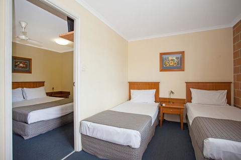 Windmill Motel & Events Centre - Brisbane Tourism 3