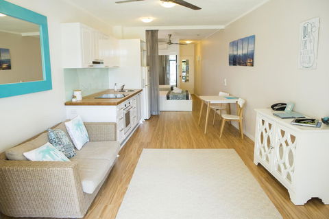 Amaroo At Trinity - Tourism Brisbane 23