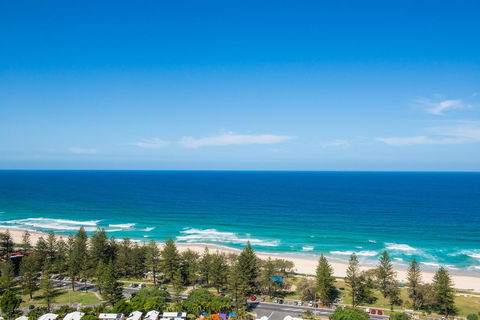 Oscar On Main Beach Resort - Tourism Brisbane 2