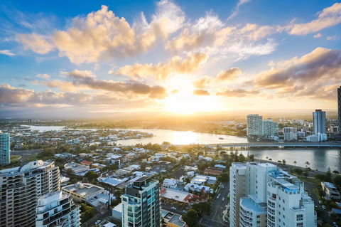 Oscar On Main Beach Resort - Tourism Brisbane 12
