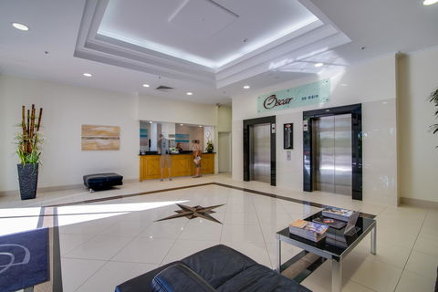 Oscar On Main Beach Resort - Tourism Brisbane 19