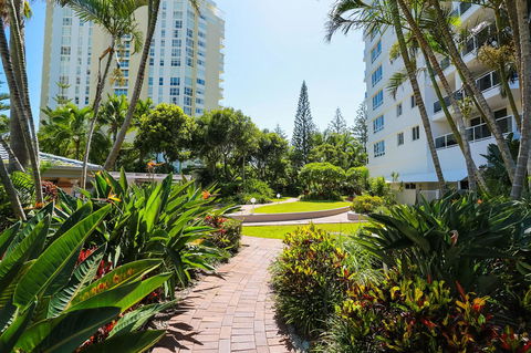 Oscar On Main Beach Resort - Tourism Brisbane 21