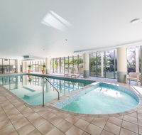 Meriton On Main Beach - Tourism Brisbane