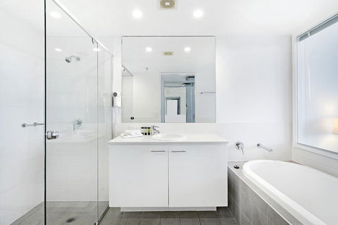 ULTIQA Freshwater Point Resort - Tourism Brisbane 36