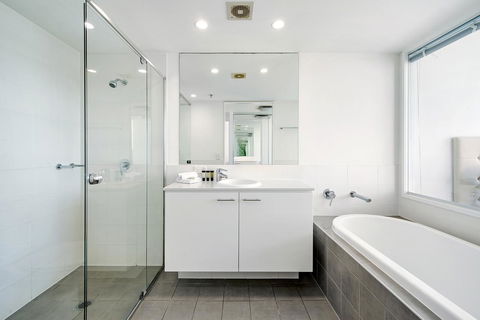ULTIQA Freshwater Point Resort - Tourism Brisbane 4