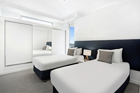 ULTIQA Freshwater Point Resort - Tourism Brisbane 24
