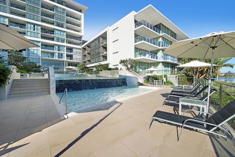 ULTIQA Freshwater Point Resort - Tourism Brisbane 0