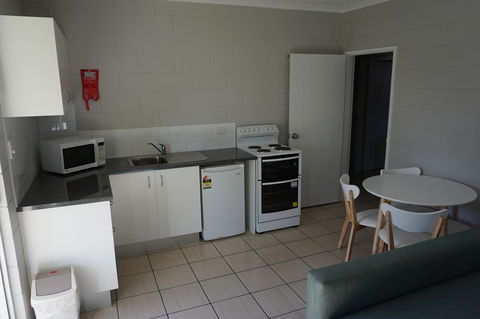 YAL Cairns - A Motel That Makes A Difference - Brisbane Tourism 26
