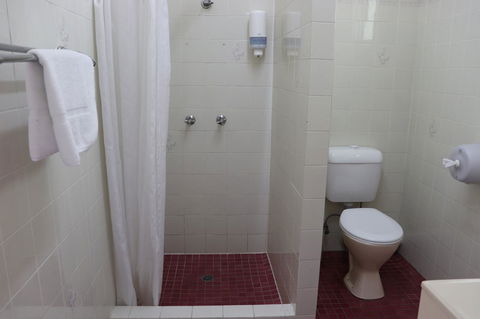 YAL Cairns - A Motel That Makes A Difference - Brisbane Tourism 27