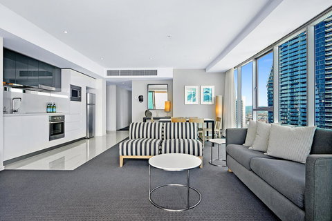 Number 1 H Residences - WiFi, Parking & More By Gold Coast Holidays - Tourism Brisbane 33