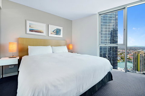 Number 1 H Residences - WiFi, Parking & More By Gold Coast Holidays - Tourism Brisbane 32