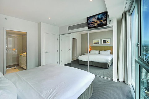 Number 1 H Residences - WiFi, Parking & More By Gold Coast Holidays - Tourism Brisbane 14