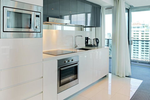 Number 1 H Residences - WiFi, Parking & More By Gold Coast Holidays - Tourism Brisbane 18