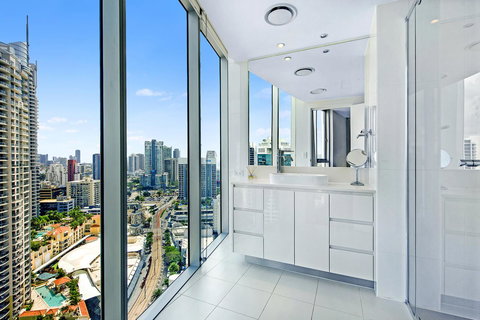 Number 1 H Residences - WiFi, Parking & More By Gold Coast Holidays - Tourism Brisbane 31