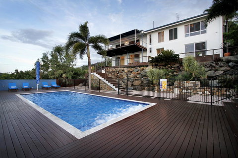 Nautilus On The Hill - Airlie Beach - Brisbane Tourism 1