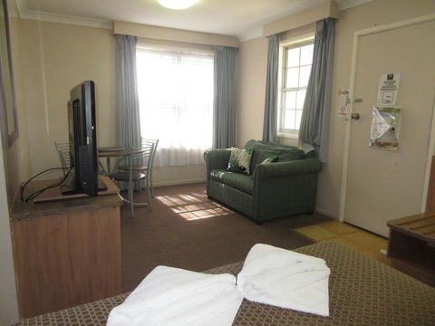 Riviera On Ruthven - Brisbane Tourism 17