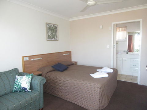 Riviera On Ruthven - Brisbane Tourism 9