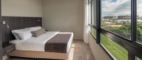 Sunshine Tower Hotel - Brisbane Tourism 19