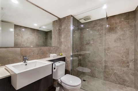 Sunshine Tower Hotel - Brisbane Tourism 23