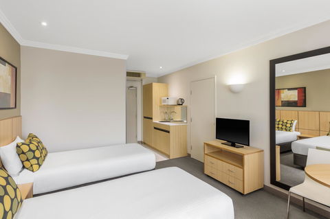 Mercure Brisbane Garden City - Brisbane Tourism 7