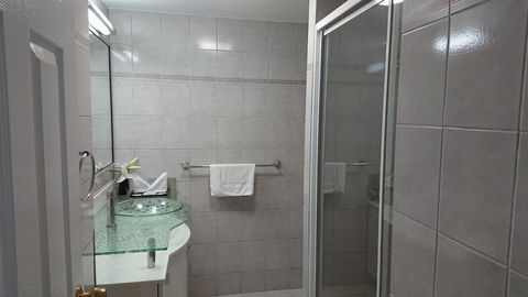 Surfers Hawaiian Holiday Apartments - Tourism Brisbane 12