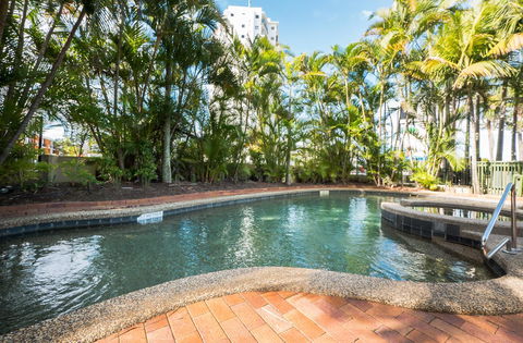 Surfers Hawaiian Holiday Apartments - Tourism Brisbane 22
