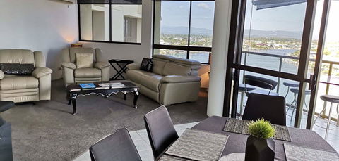 Surfers Hawaiian Holiday Apartments - Tourism Brisbane 4