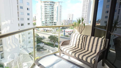Surfers Hawaiian Holiday Apartments - Tourism Brisbane 19