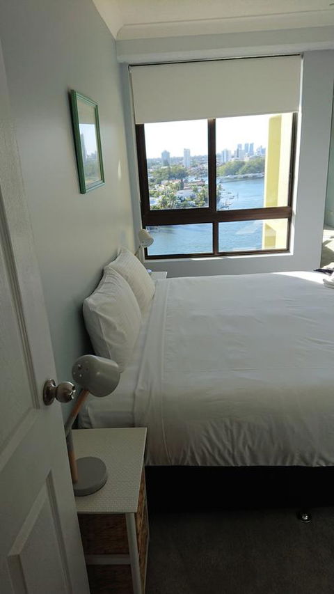 Surfers Hawaiian Holiday Apartments - Tourism Brisbane 11