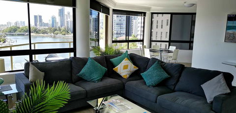 Surfers Hawaiian Holiday Apartments - Tourism Brisbane 2