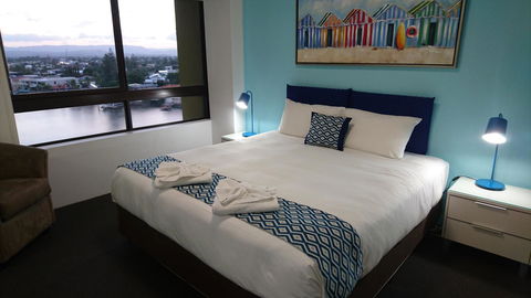 Surfers Hawaiian Holiday Apartments - Tourism Brisbane 16