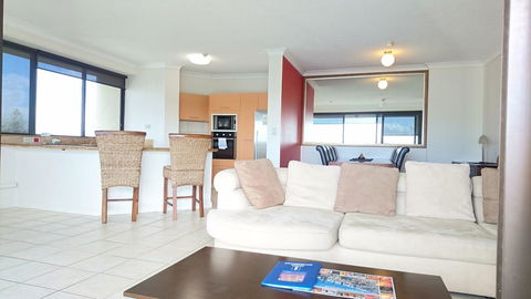Surfers Hawaiian Holiday Apartments - Tourism Brisbane 18