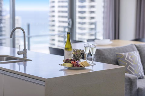 Wyndham Resort Surfers Paradise - Tourism Brisbane 0
