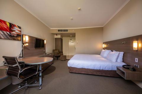 DoubleTree By Hilton Cairns - Brisbane Tourism 24