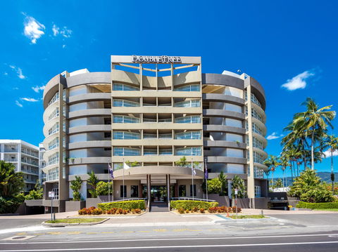 DoubleTree By Hilton Cairns - Brisbane Tourism 1