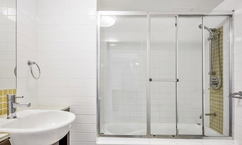 Wings Resort, Apartments And 2 Story Penthouses - We Accommodate - Tourism Brisbane 5
