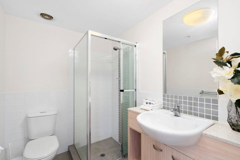 Wings Resort, Apartments And 2 Story Penthouses - We Accommodate - Tourism Brisbane 17