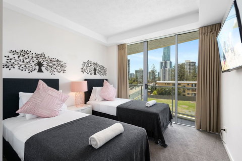 Wings Resort, Apartments And 2 Story Penthouses - We Accommodate - Tourism Brisbane 14